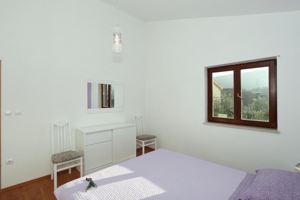 Apartments Maslina Bozava Exterior photo